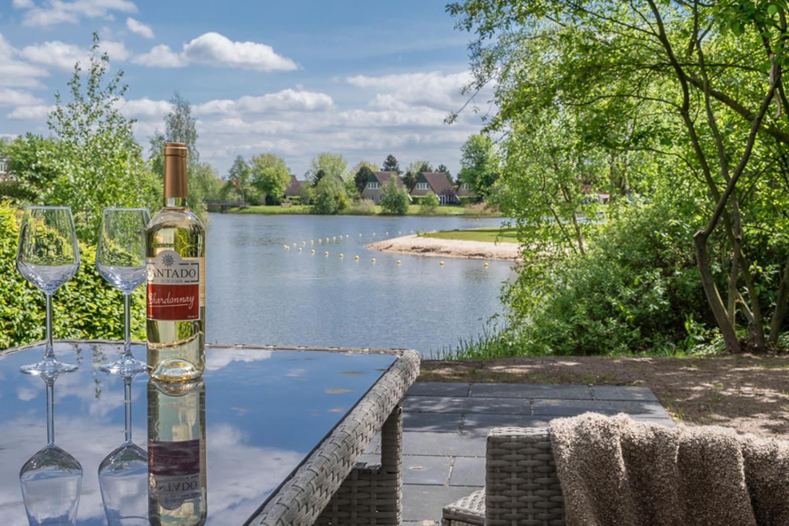 Summio Vakantiepark Emslandermeer Vlagtwedde Room photo